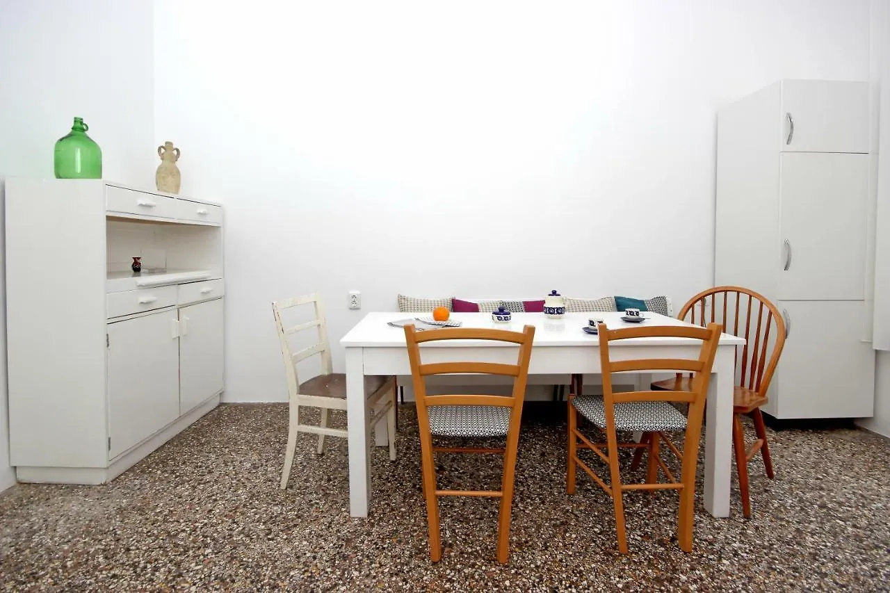 Apartment In The Top Center Of Old Town Pula