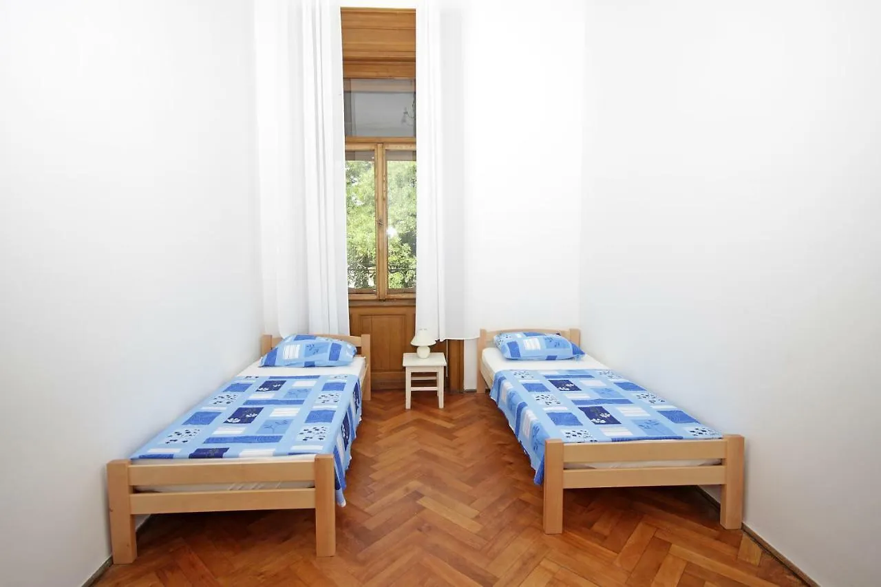 Apartment In The Top Center Of Old Town Pula